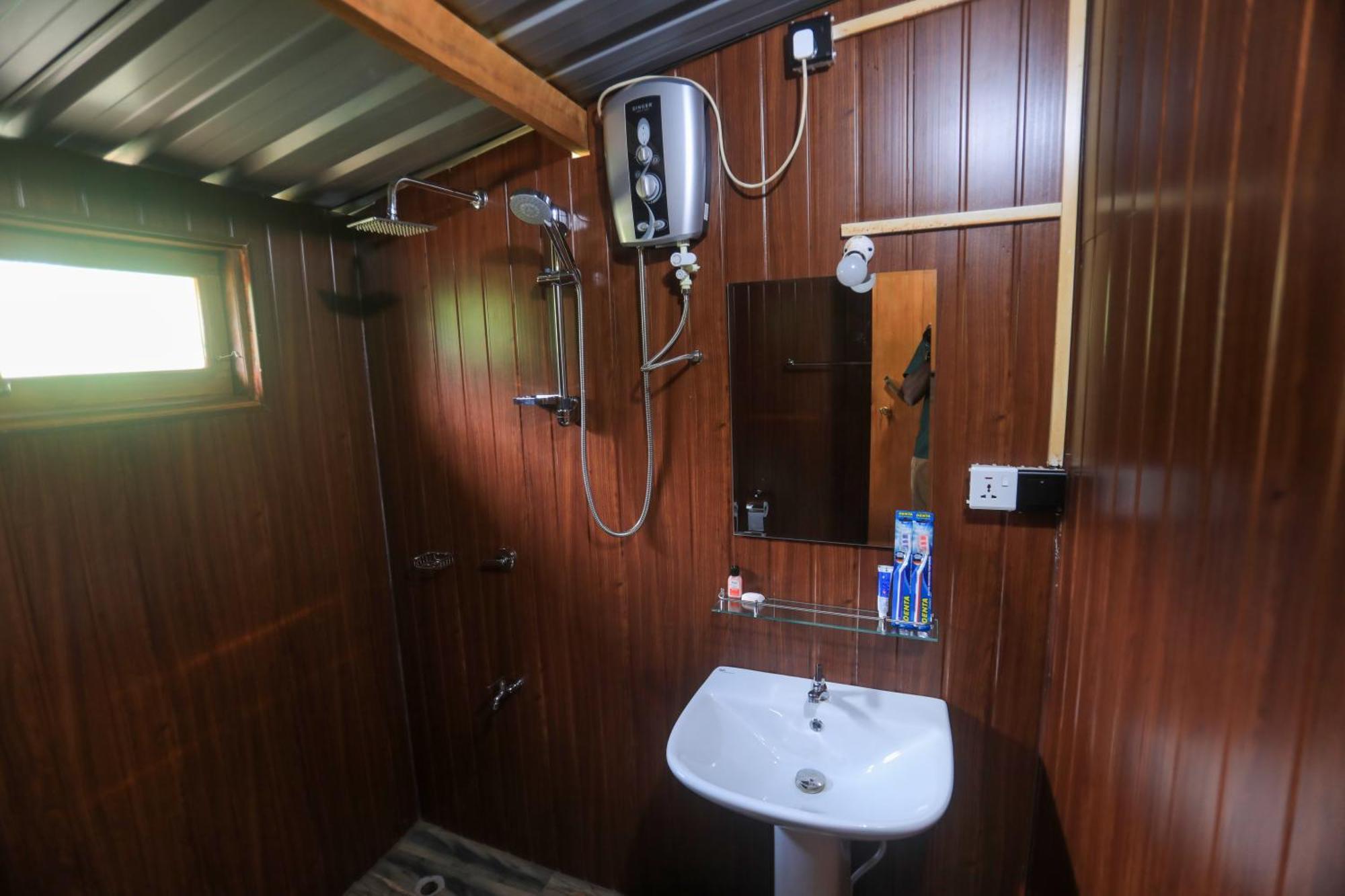Willa Lion Wood Treehouse Talkote Zewnętrze zdjęcie