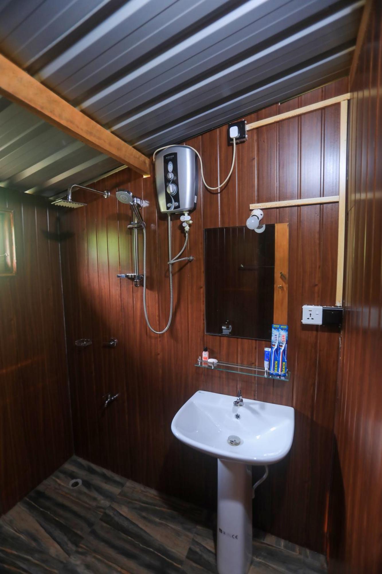 Willa Lion Wood Treehouse Talkote Zewnętrze zdjęcie